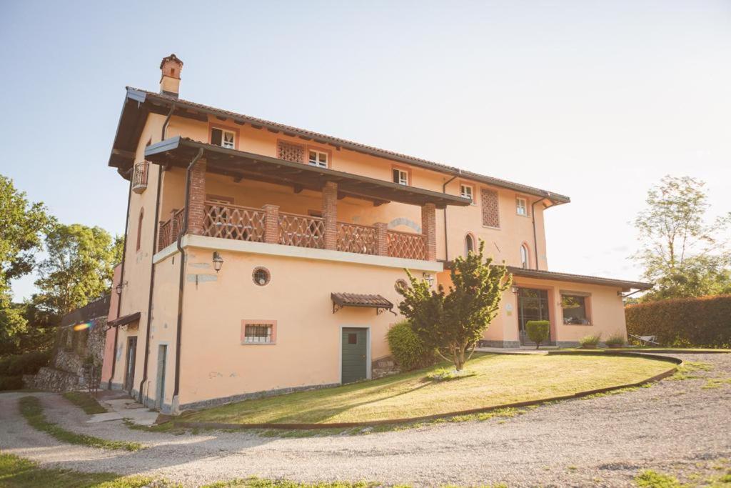 Tenuta Montezeglio Country Family House Invorio Inferiore ภายนอก รูปภาพ