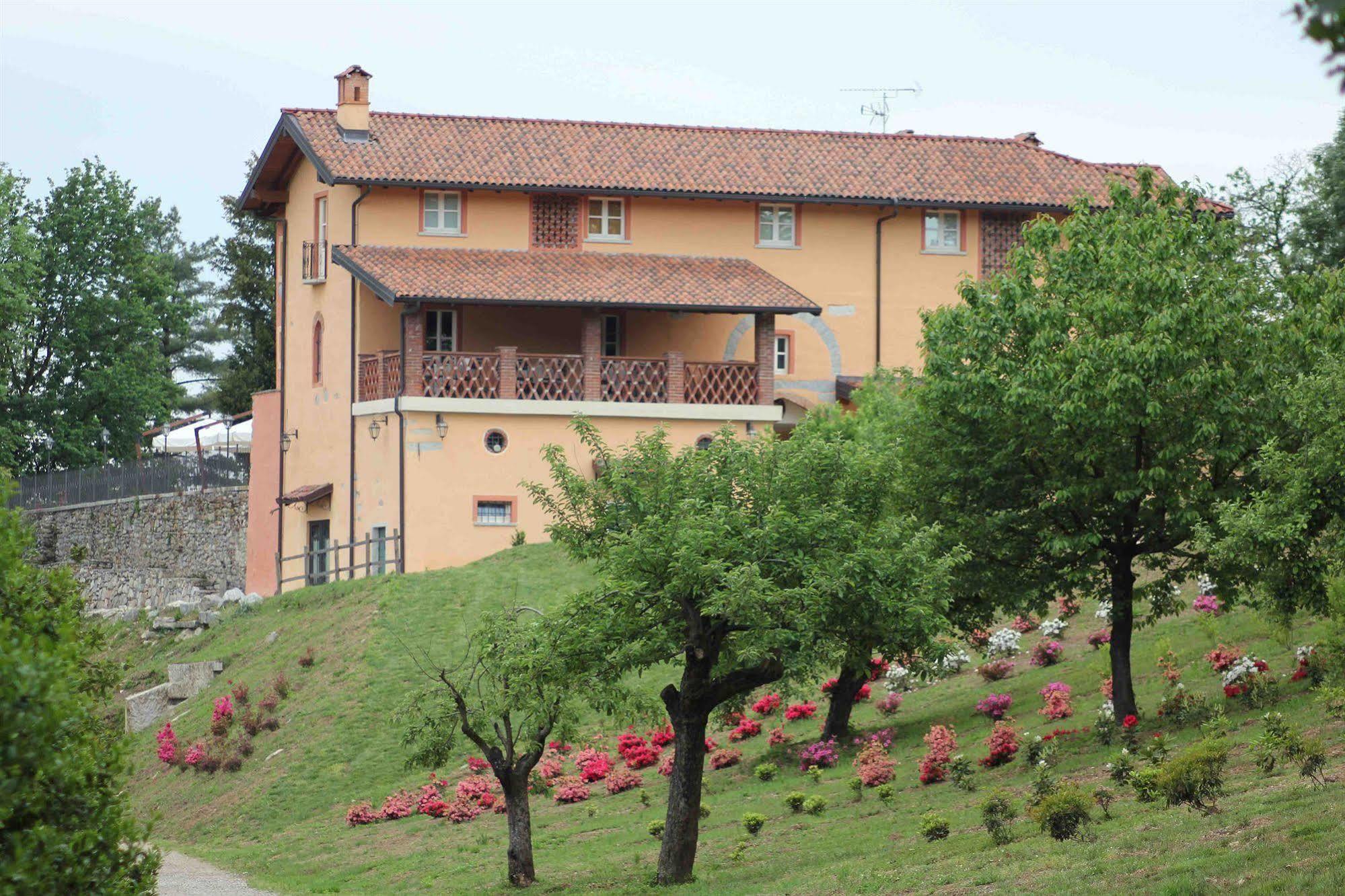 Tenuta Montezeglio Country Family House Invorio Inferiore ภายนอก รูปภาพ